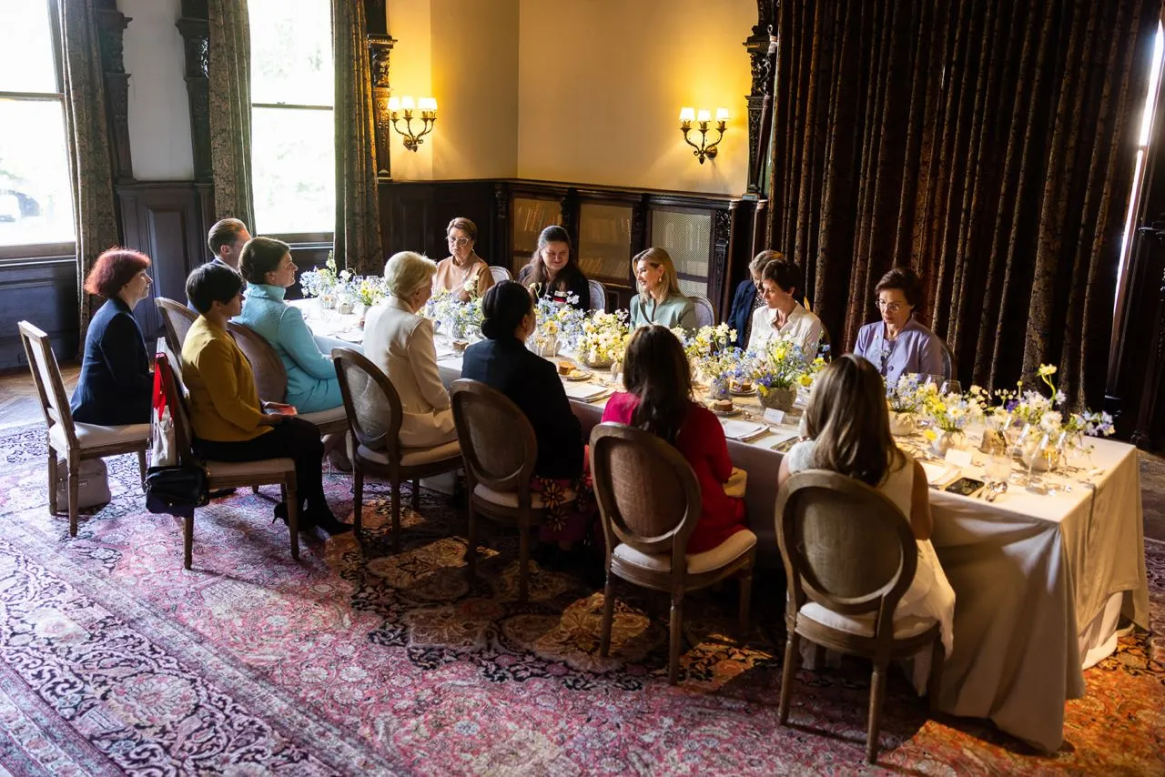 Бранч в рамках саммита первых леди и джентльменов Бранч в рамках саммита первых леди и джентльменов