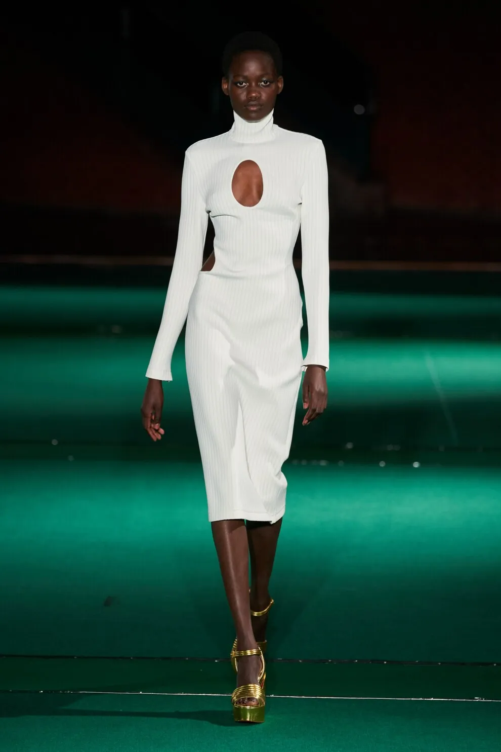 Актуальные платья на осенний сезон Актуальные платья на осенний сезон