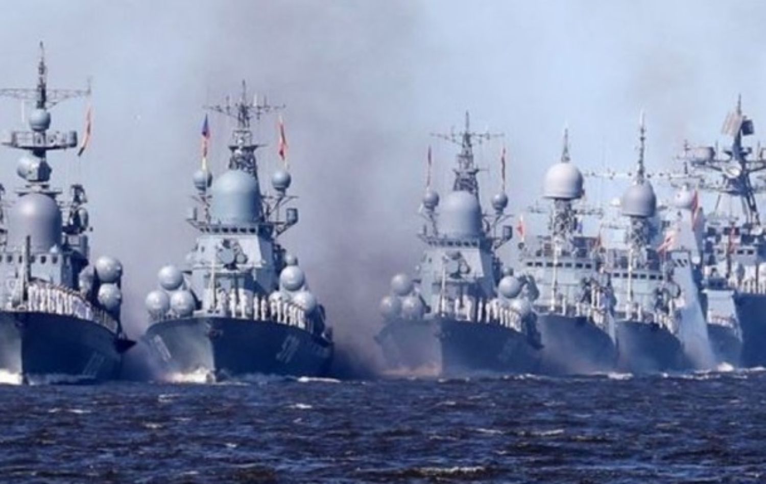Російські кораблі маневрують біля Криму: після промови путіна ворог може посилити ракетні атаки - 24 Канал