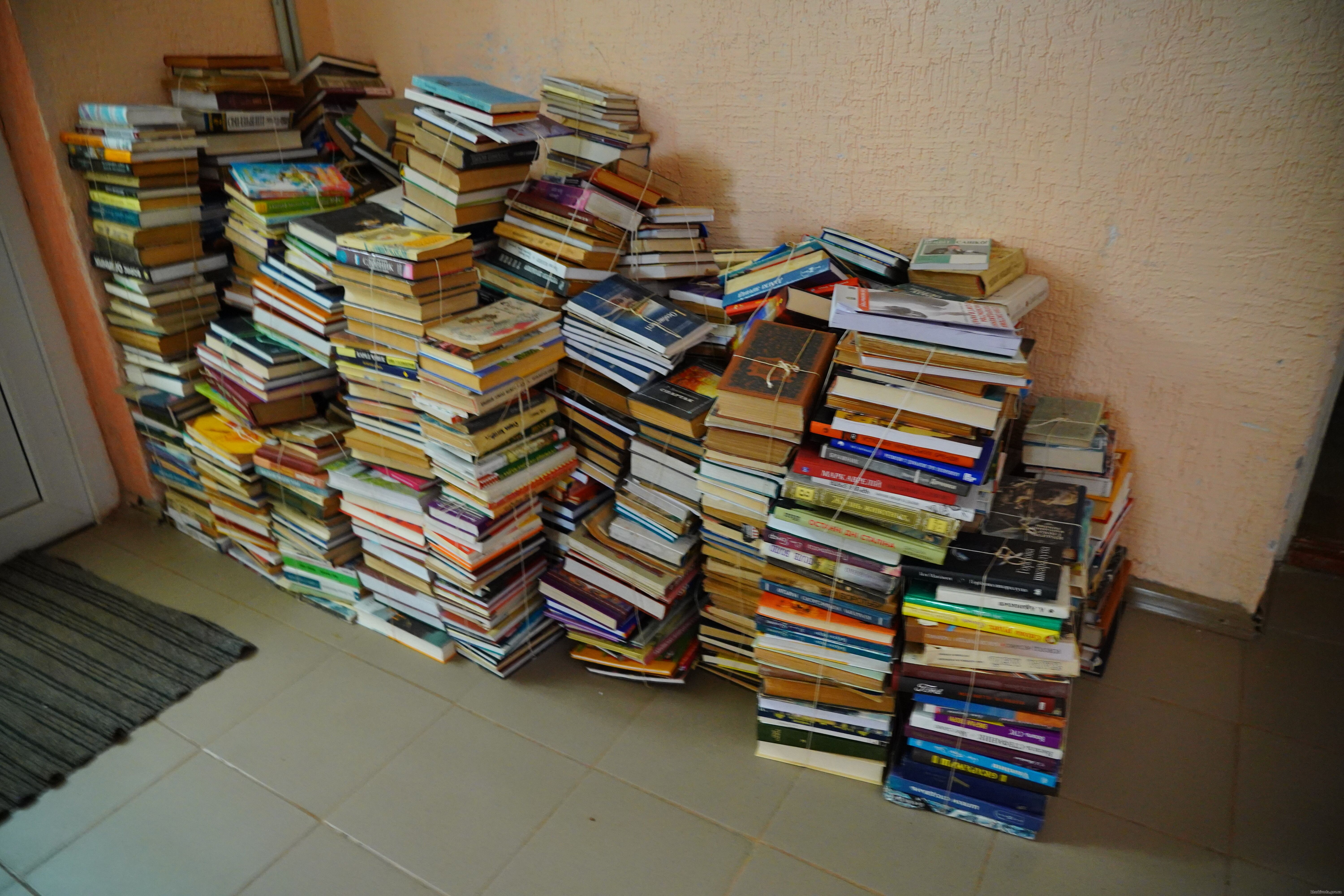 Окупація Балаклії - росіяни планували вивезти українські книги Окупація Балаклії - росіяни планували вивезти українські книги