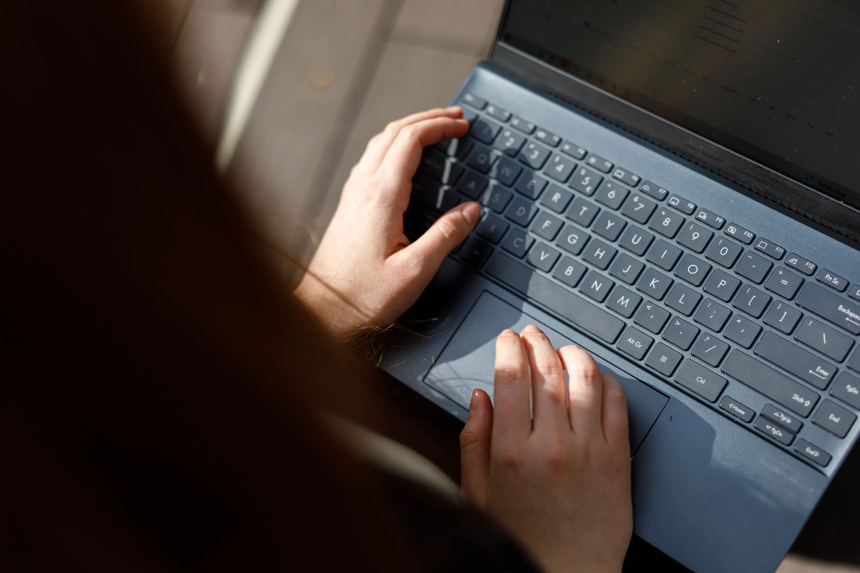 Софія багато часу проводить за навчанням