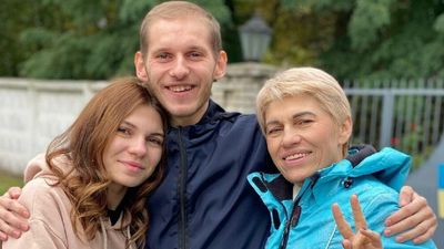 10 днів не давали води: що "Орест" з "Азовсталі" розповів матері про російський полон