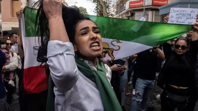 В Ірані понад 40 людей загинули на протестах, президент  погрожує учасникам "рішучою відповіддю"