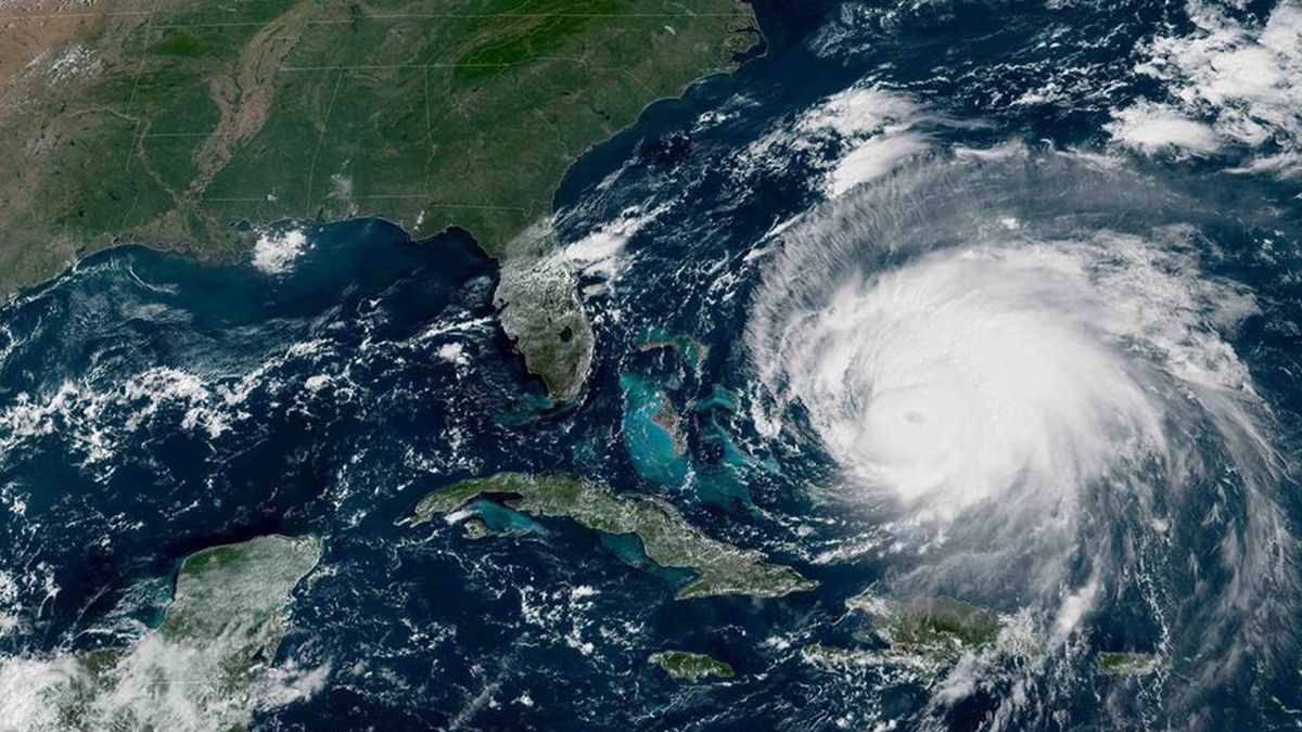 Робот прислал видеозапись из самого сердца урагана Фиона - Техно Робот прислал видеозапись из самого сердца урагана Фиона - Техно