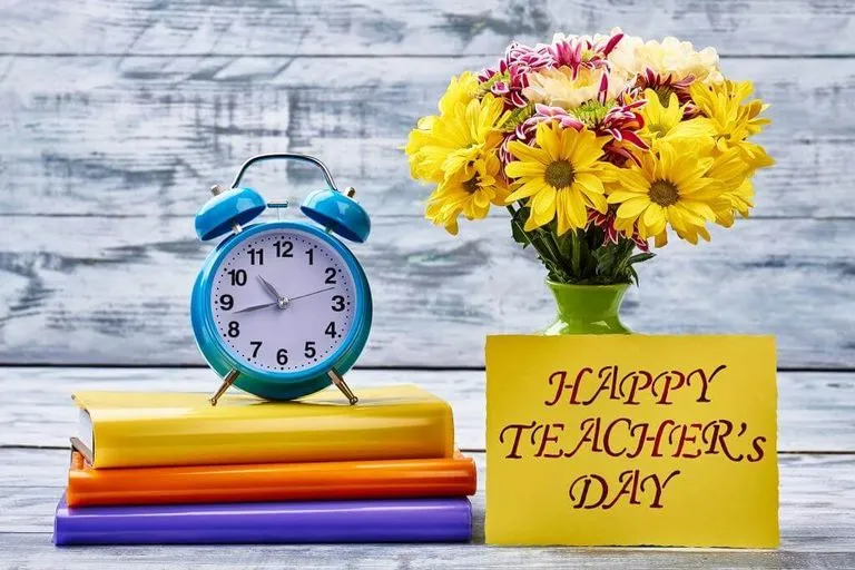 З Днем вчителя привітання класному керівнику З Днем вчителя привітання класному керівнику