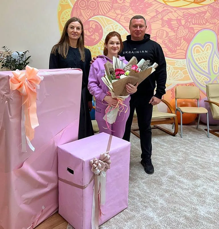 Освобожденную из плена Марьяну Мамонову выписали из больницы с дочерью Освобожденную из плена Марьяну Мамонову выписали из больницы с дочерью