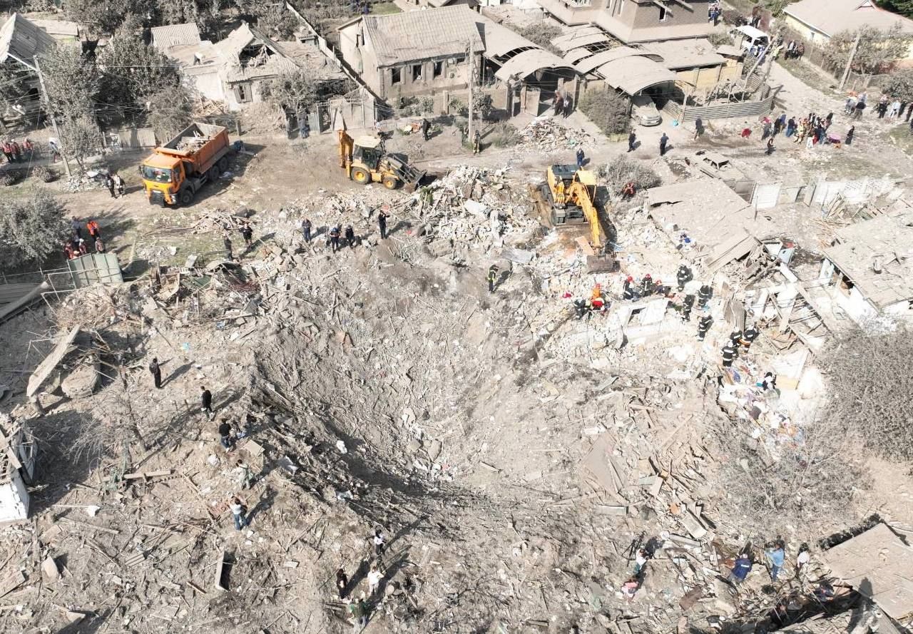 Обстрел Днепра 29 сентября - на месте прилета нашли тело еще одного ребенка - 24 Канал Обстрел Днепра 29 сентября - на месте прилета нашли тело еще одного ребенка - 24 Канал