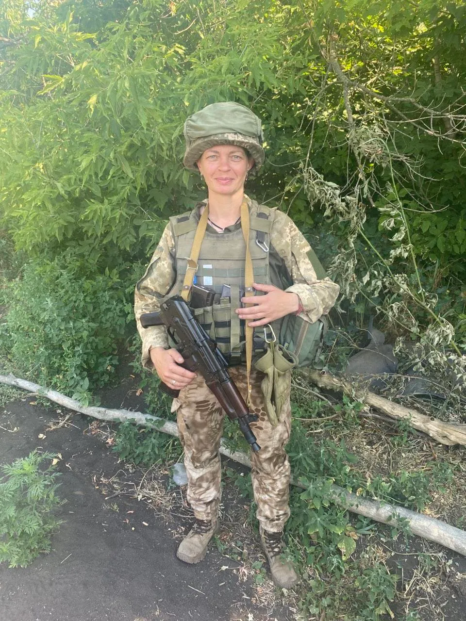 Артиллеристка Виола Шевченко Артиллеристка Виола Шевченко