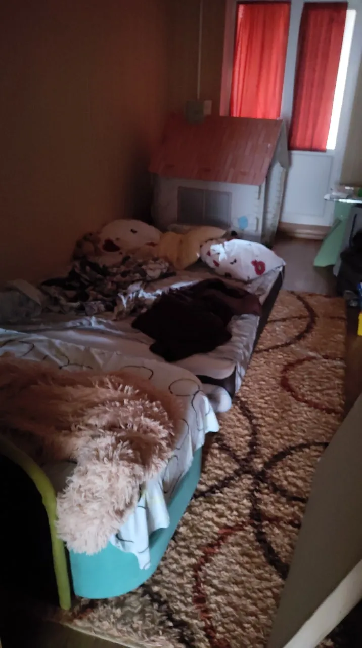 Кімната, в якій жила вся сім'я Кімната, в якій жила вся сім'я