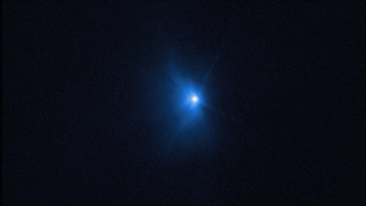 Астероид Диморфус в момент столкновения с зондом DART