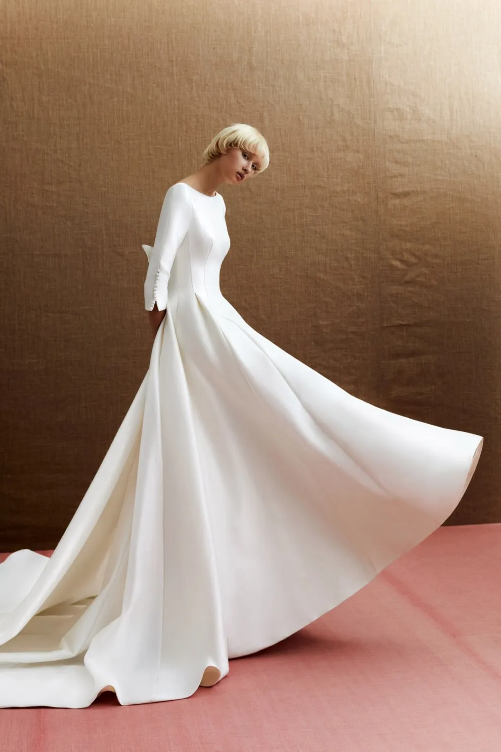 трендові сукні на осінь 2022 трендові сукні на осінь 2022