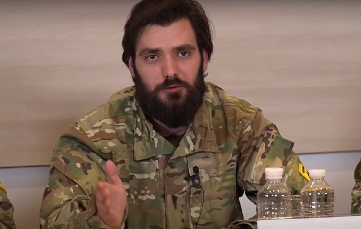 Перші 4 дні ми перебували в Оленівці, а потім це була Москва Перші 4 дні ми перебували в Оленівці, а потім це була Москва