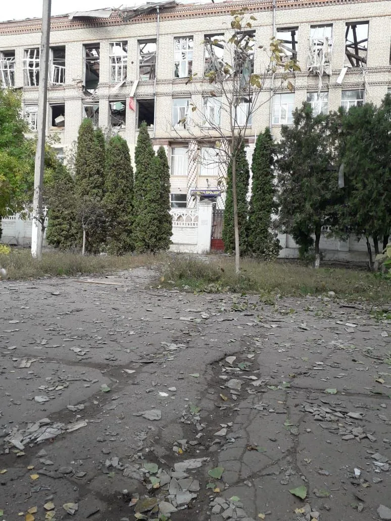 В Херсоне прилетело по интернату В Херсоне прилетело по интернату