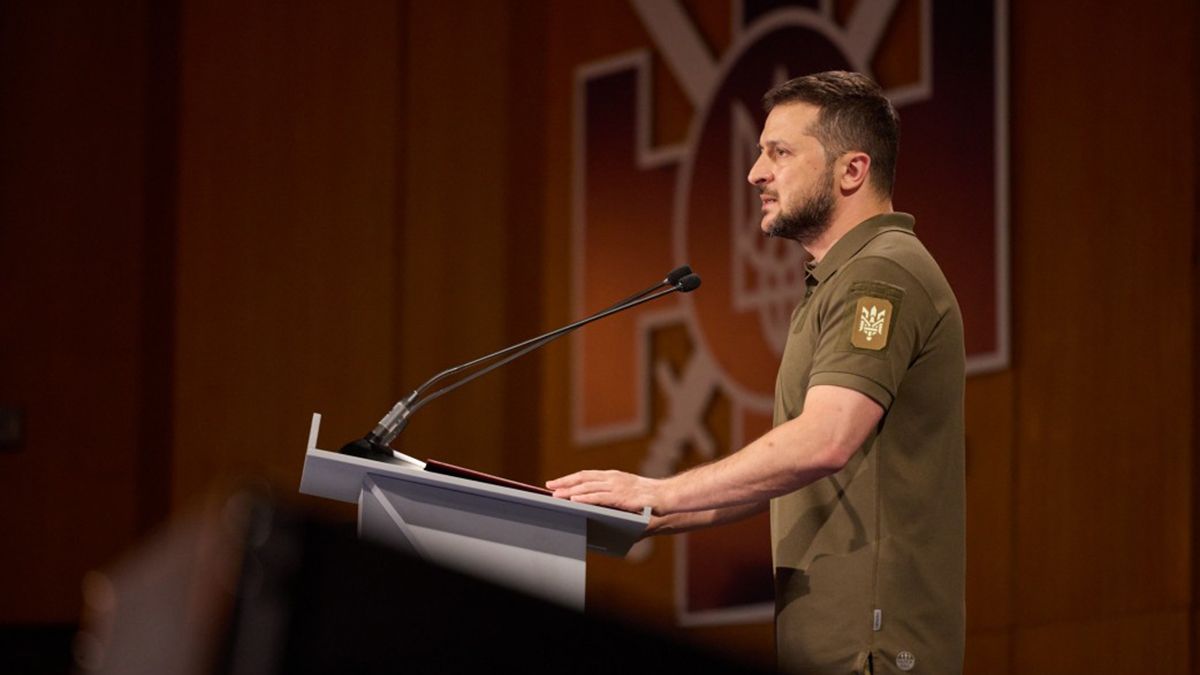 Владимир Зеленский представил лидерам ЕС о формуле мира Владимир Зеленский представил лидерам ЕС о формуле мира