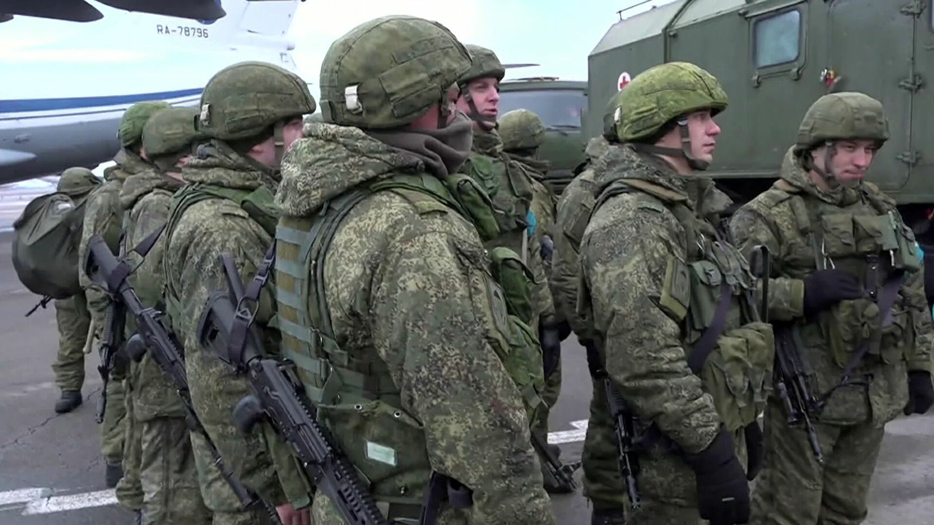 Россияне отправили 500  уголовников в Донецкую область