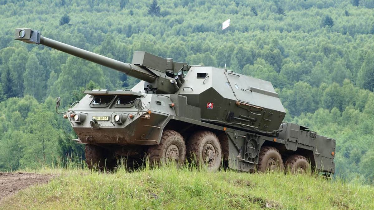 Україна отримала від Словаччини одразу 2 гаубиць Zuzana Україна отримала від Словаччини одразу 2 гаубиць Zuzana