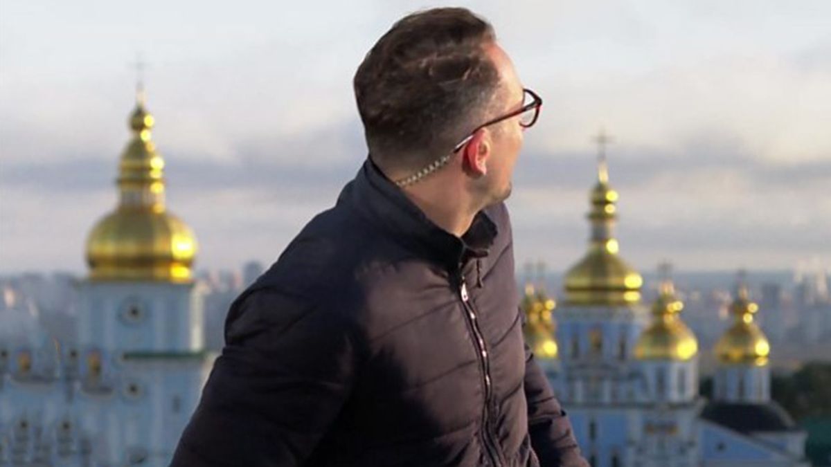 Над журналистом BBC в Киеве пролетели ракеты Над журналистом BBC в Киеве пролетели ракеты