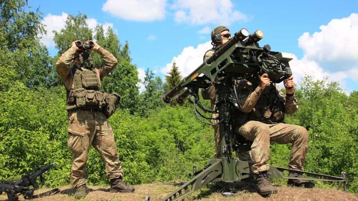 Володимир Зеленський відзначив солдата, який зі Стінгера збив 2 ракети