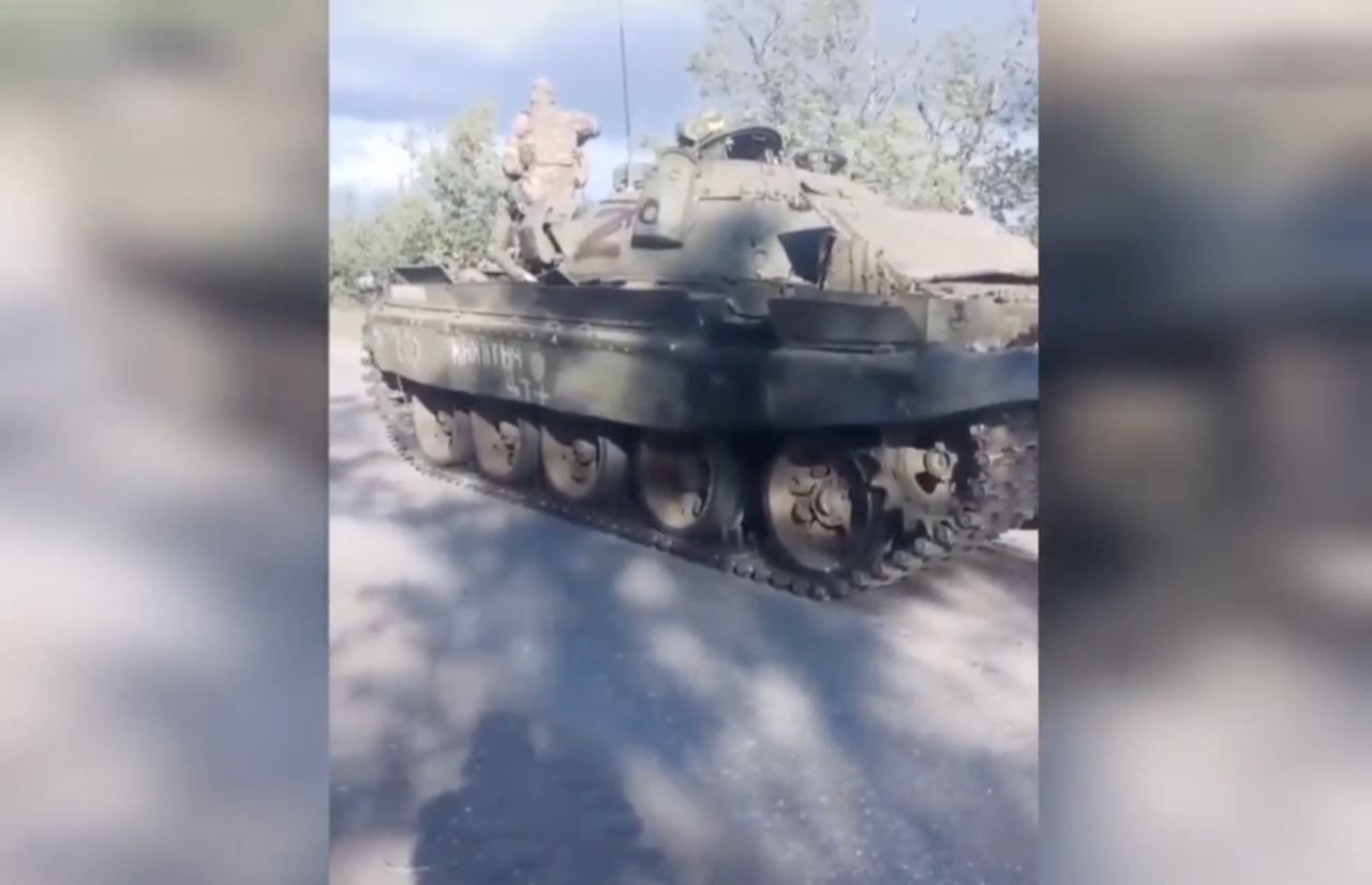 оккупанты в Херсонской области бросили целый танковый батальон Т-62