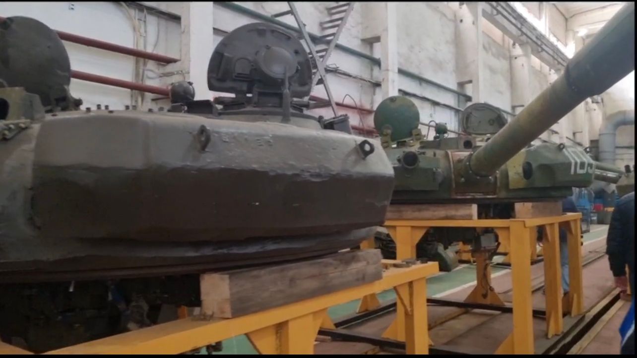 Россия пытается восполнить запас танков восстановлением советского хлама