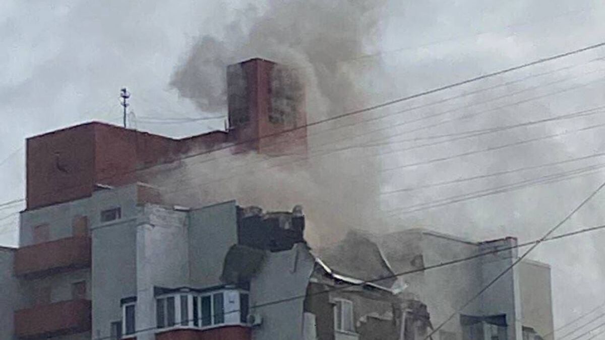 Российская ракета попала в многоэтажку в Белгороде - детальный разбор инцидента - 24 Канал Российская ракета попала в многоэтажку в Белгороде - детальный разбор инцидента - 24 Канал