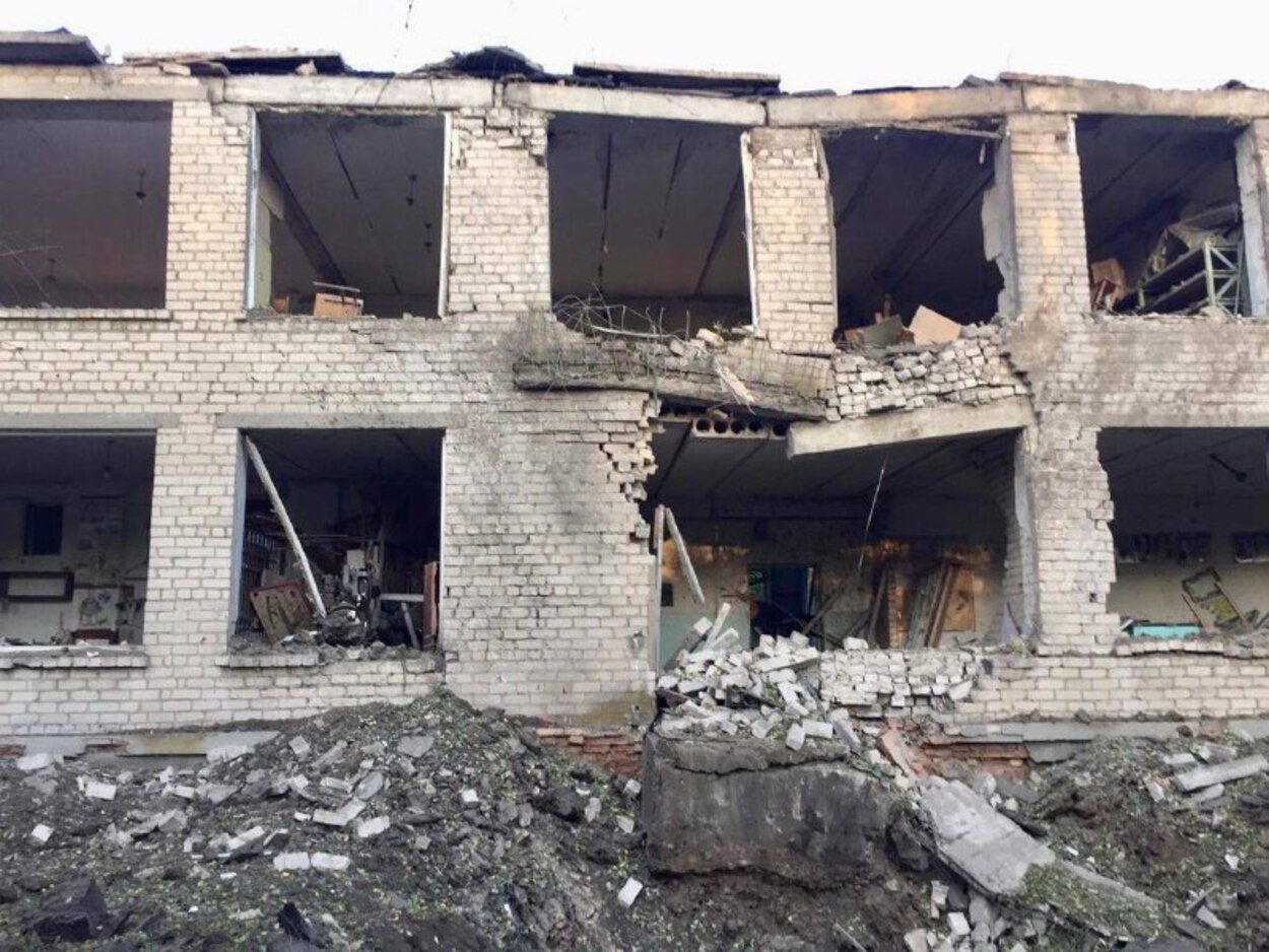 Обстріл Запоріжжя сьогодні - окупанти зруйнували 2 школи ракетами - все, що відомо - 24 Канал