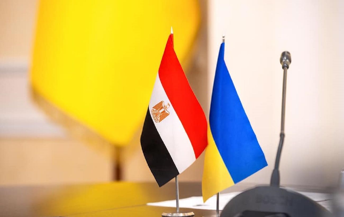 Єгипет також закликає своїх громадян покинути Україну