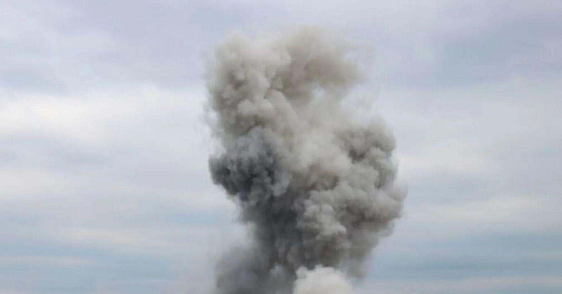 Кличко подтвердил взрыв в Шевченковском районе Киева Кличко подтвердил взрыв в Шевченковском районе Киева