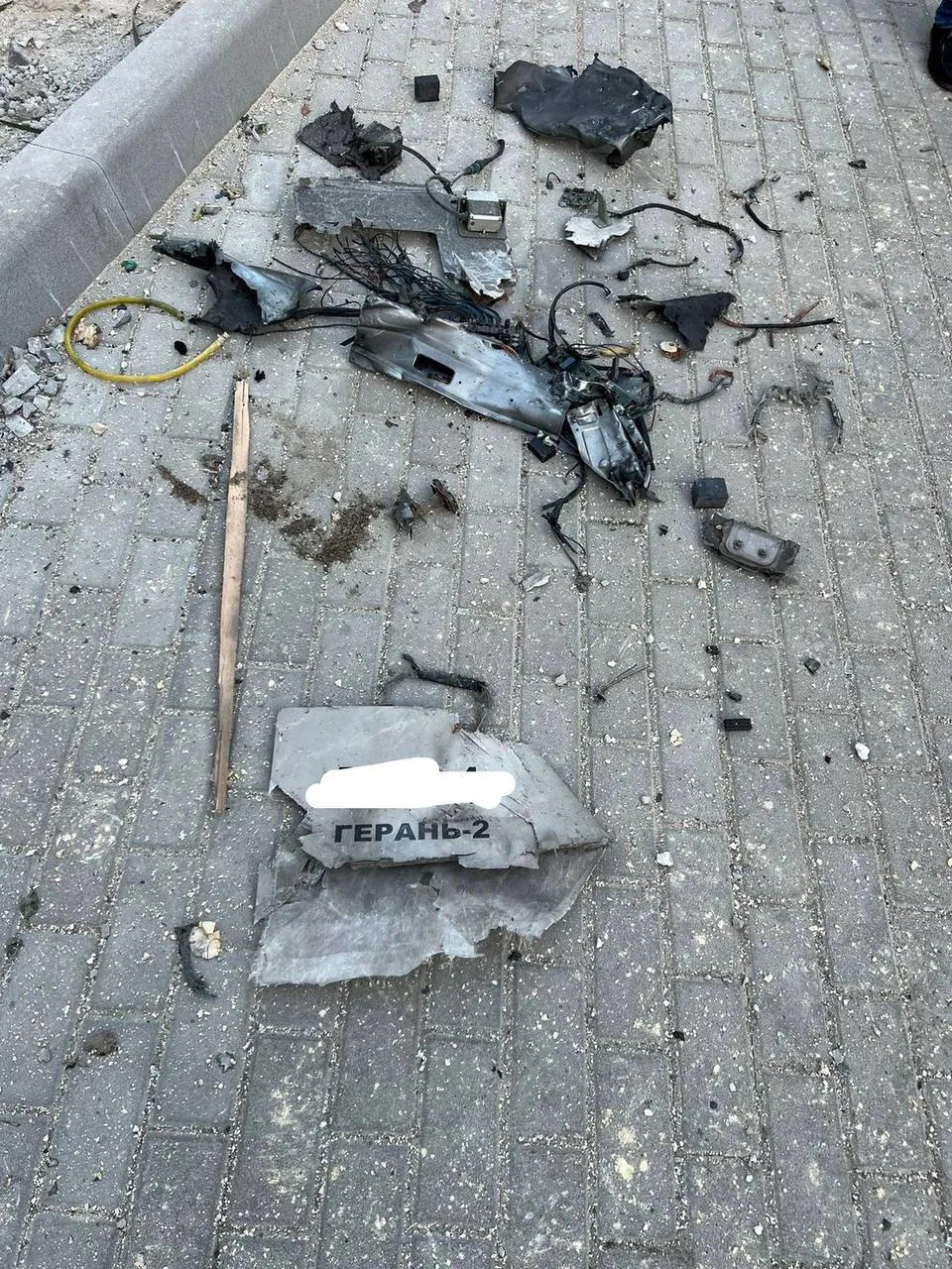 Уламок одного з дронів-камікадзе, які зранку атакували Київ