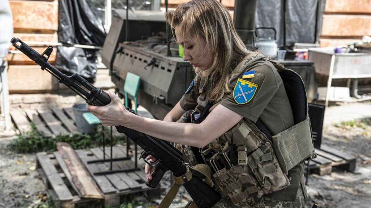 Выезд военнообязанных женщин за границу Выезд военнообязанных женщин за границу