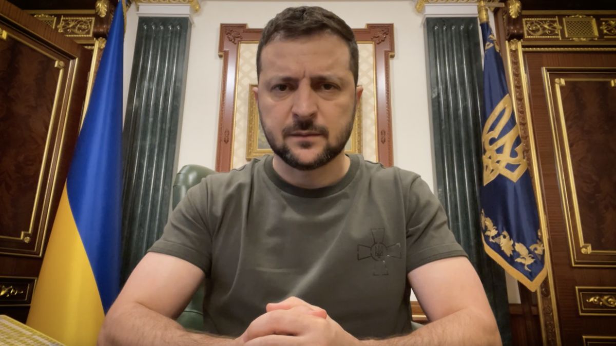 Зеленський звернувся до українців Зеленський звернувся до українців