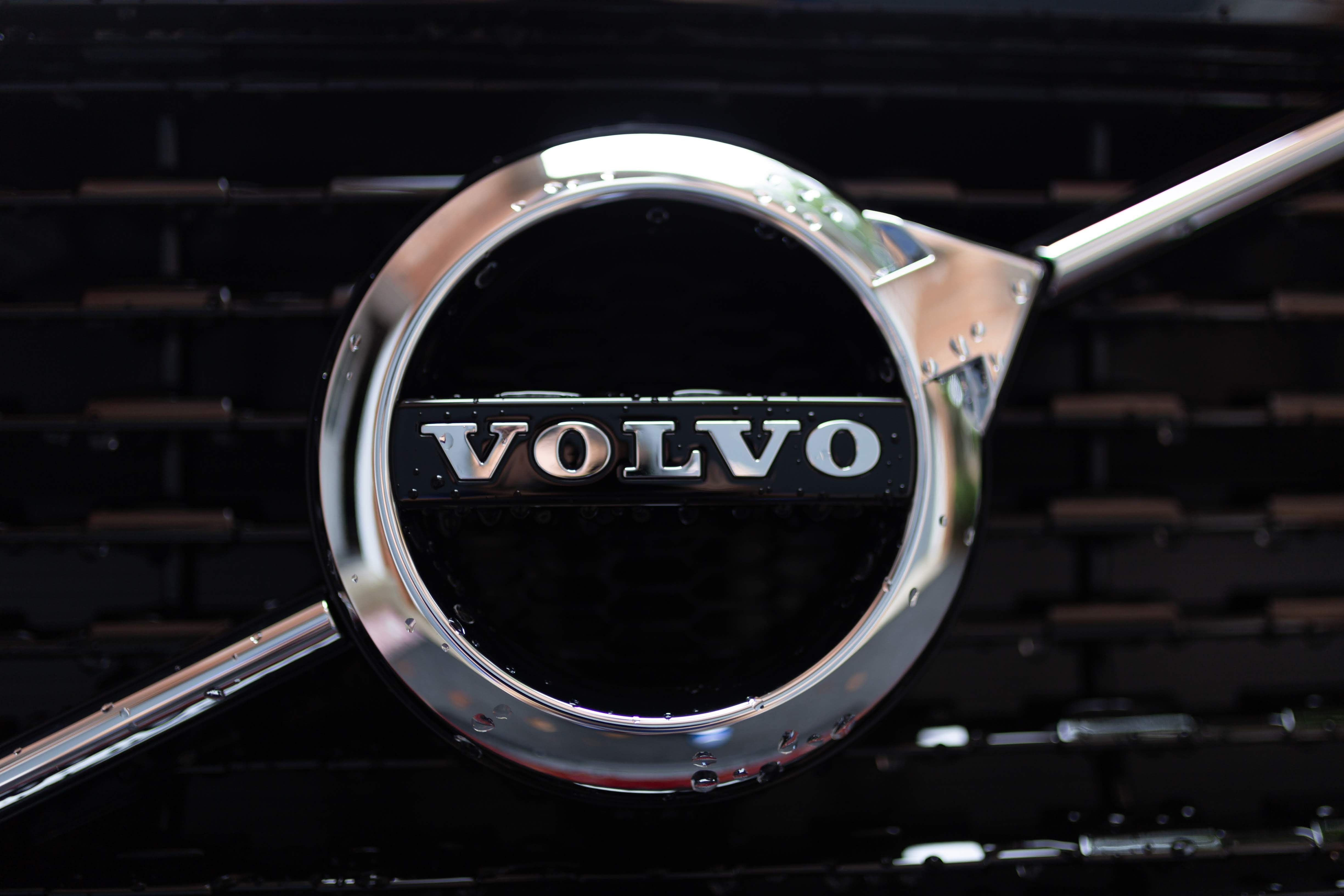 Volvo виходить з Росії - до кінця 2022 - 2023 компанія може продати бізнес в Росії
