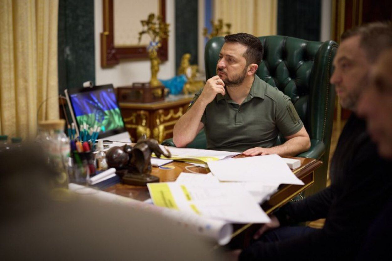 Вимкнення світла в Україні - Зеленський провів нараду щодо безпеки енергопостачання - 24 Канал Вимкнення світла в Україні - Зеленський провів нараду щодо безпеки енергопостачання - 24 Канал