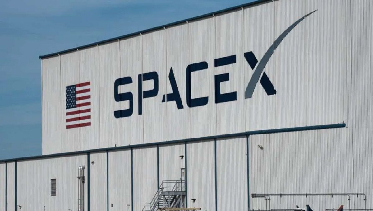 Працівник SpaceX серйозно травмувався на виробництві Працівник SpaceX серйозно травмувався на виробництві
