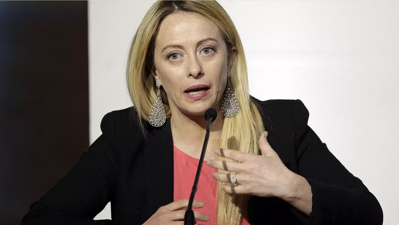 Мелоні заявила, що Італія не буде слабкою ланкою ЄС і НАТО Мелоні заявила, що Італія не буде слабкою ланкою ЄС і НАТО