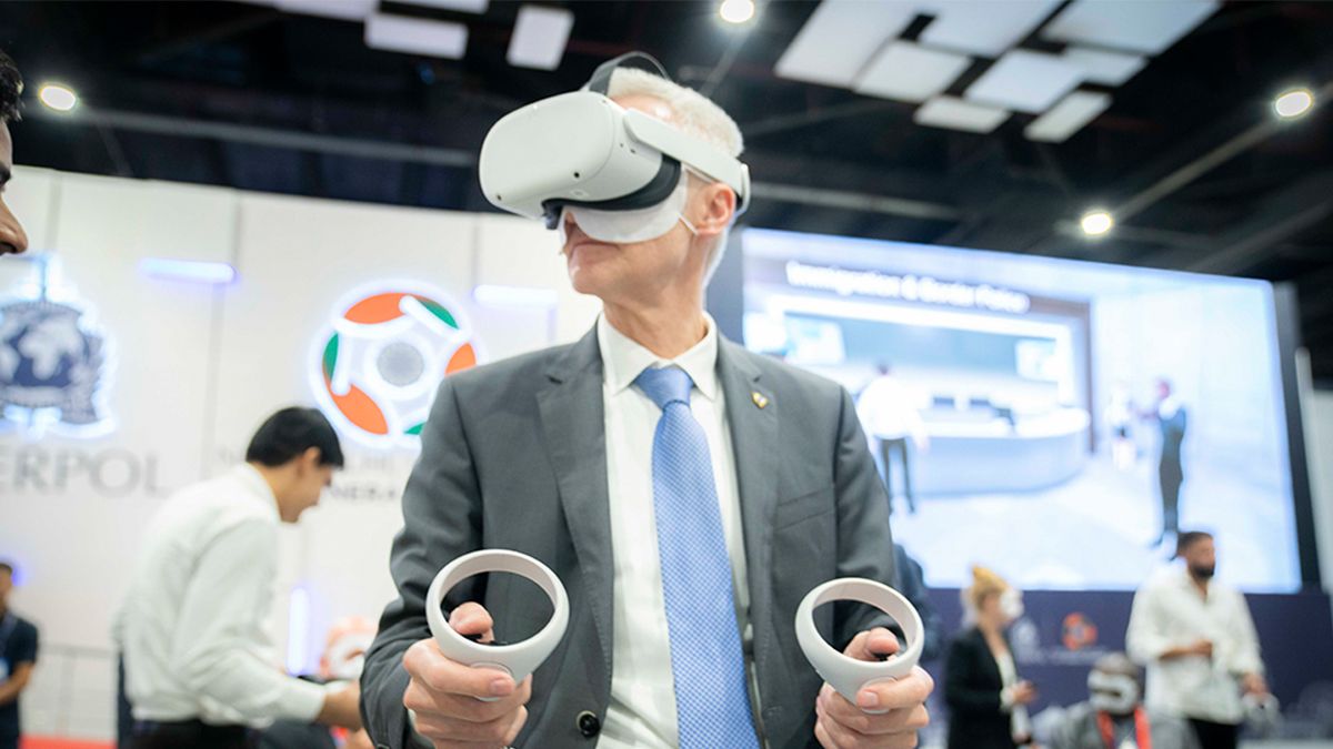 Новая метавселенная от Интерпола поможет обучать полицию - Техно Новая метавселенная от Интерпола поможет обучать полицию - Техно