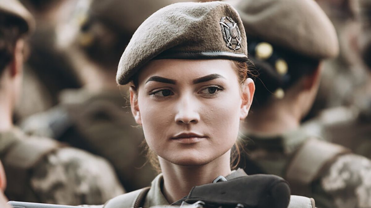 Військовий облік жінок в Україні став добровільним – що це означає