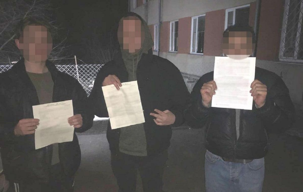 Чому порушникам коменданської години видають повістки Чому порушникам коменданської години видають повістки