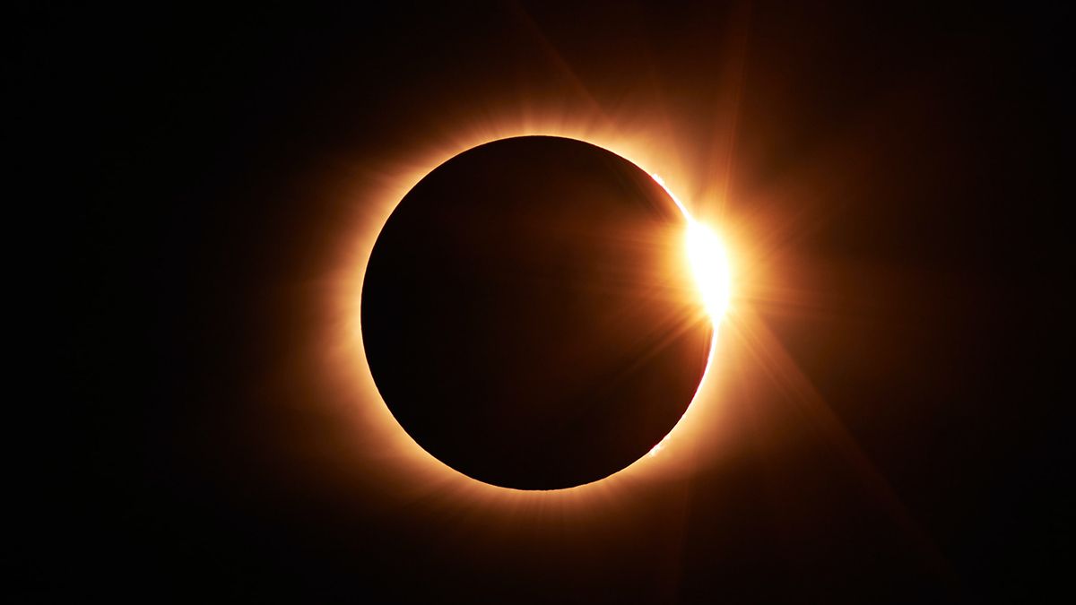 Сонячне затемнення 25 жовтня 2022 – час, де дивитися онлайн в Україні