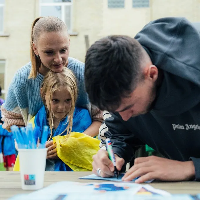 Яремчук зустрівся з українськими біженцями у Бельгії