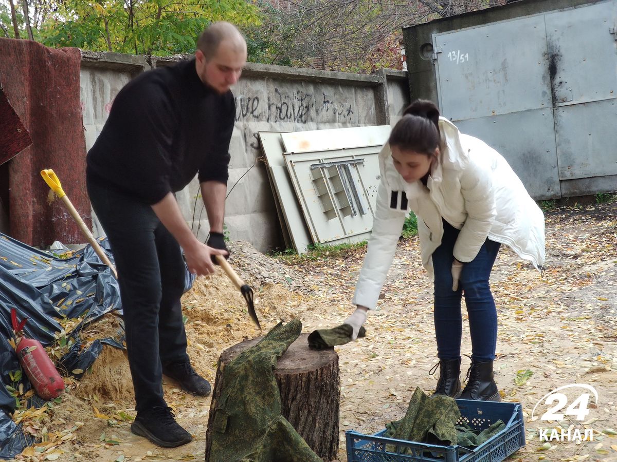 Унікальні маскувальні сітки плетуть харківські волонтери - з форми російських окупантів (ФОТО, ВІДЕО) 2