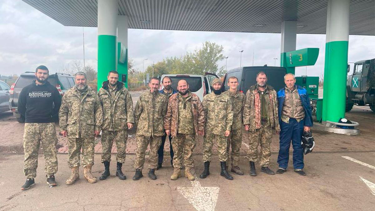 В Україну з полону повернулися ще 10 військових - 24 Канал