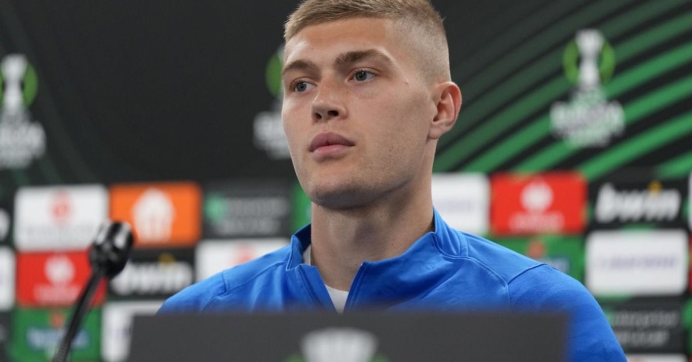 Артем Довбик