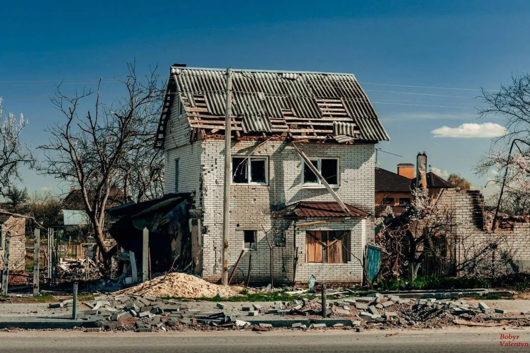 Розбомблені будинки у Чернігові Розбомблені будинки у Чернігові