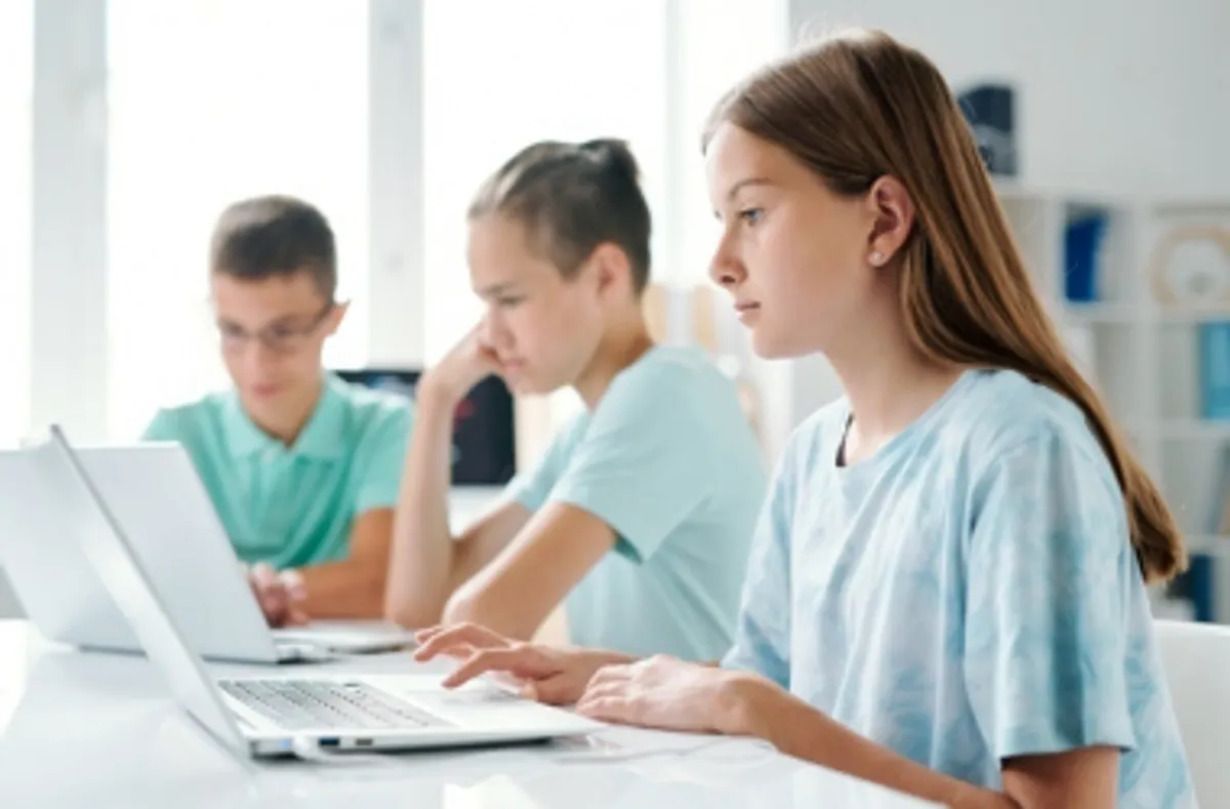 Образование в Украине - запустили образовательный хаб Google Знание - 24 канал - Образование Образование в Украине - запустили образовательный хаб Google Знание - 24 канал - Образование