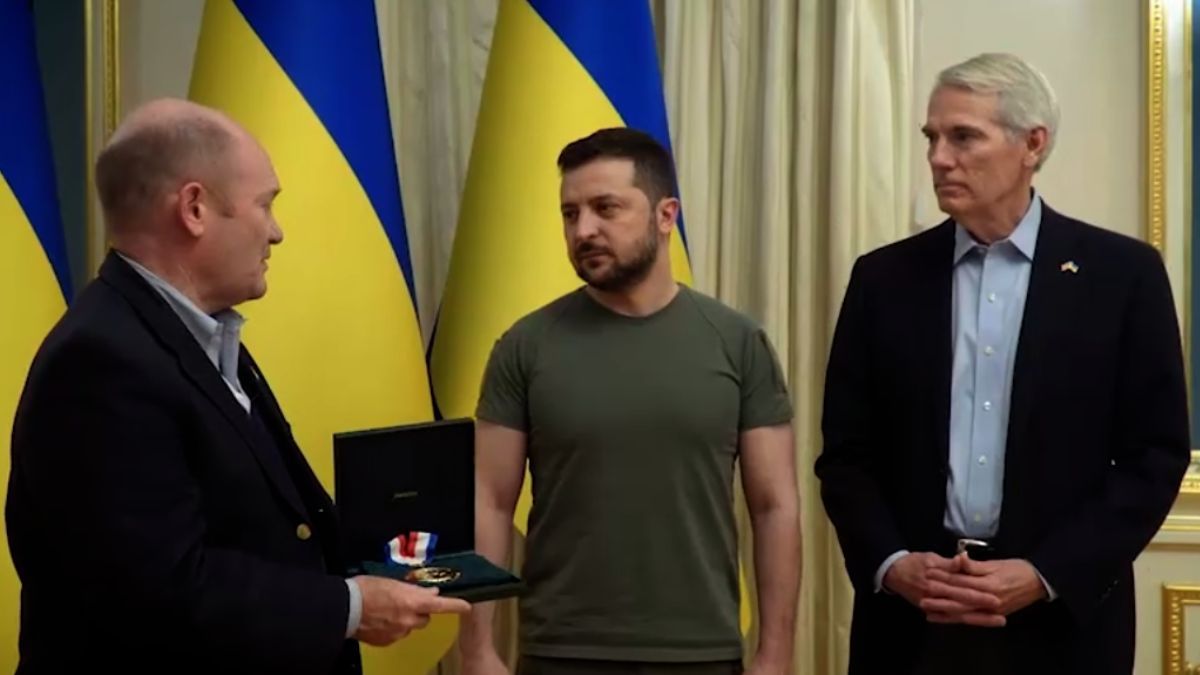 Американские сенаторы встретились с Зеленским: говорили о воздушном щите - 24 Канал Американские сенаторы встретились с Зеленским: говорили о воздушном щите - 24 Канал