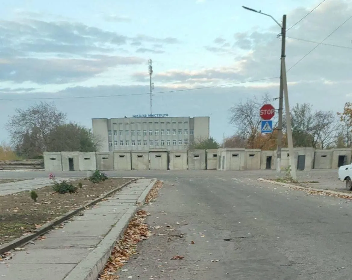 Лінія оборони ворога у Новій Каховці Лінія оборони ворога у Новій Каховці