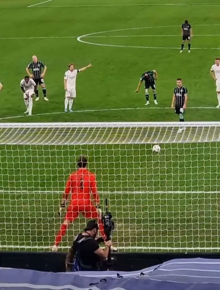 Момент із пенальті у матчі Реал – Селтік Момент із пенальті у матчі Реал – Селтік