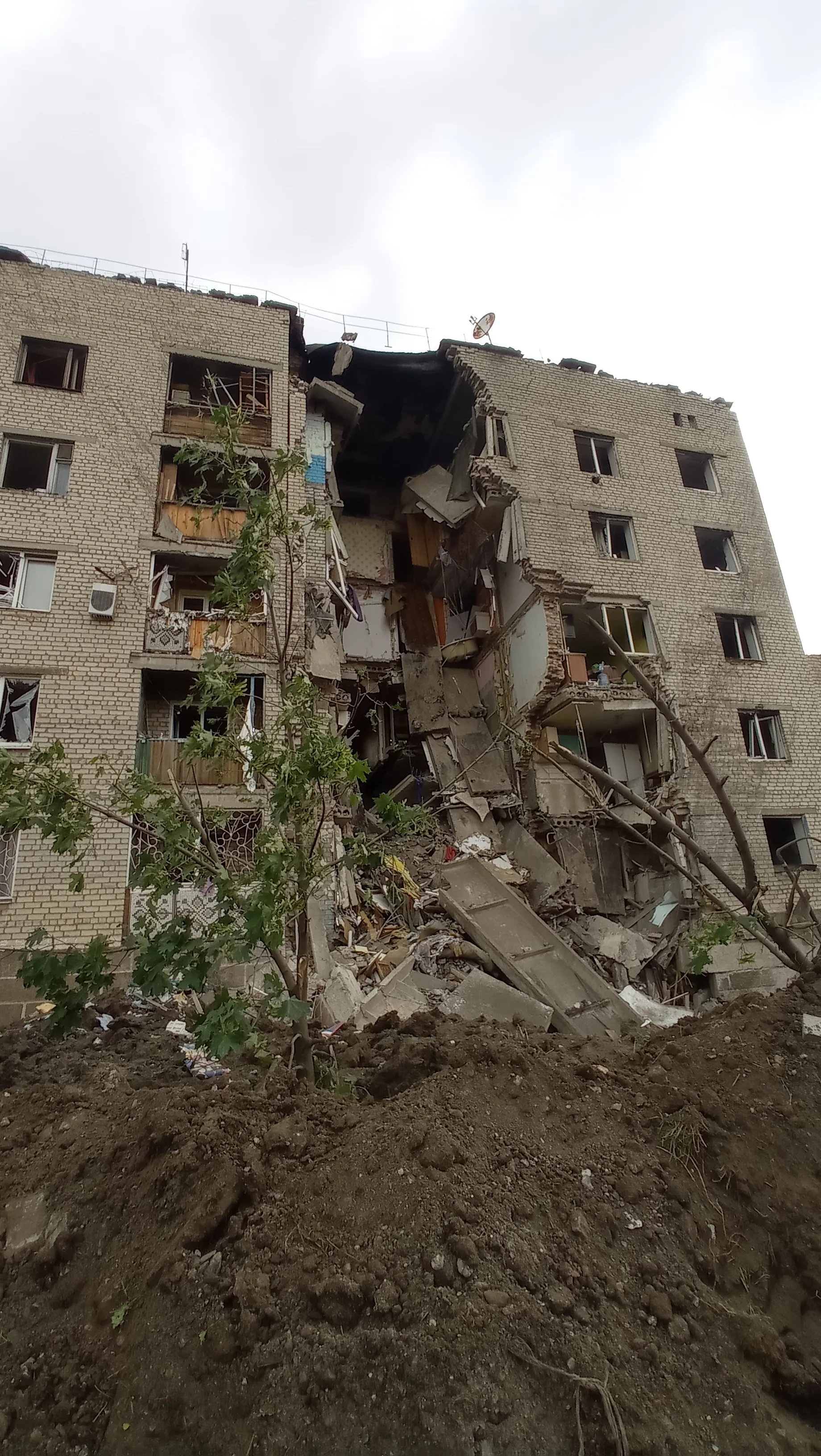 Бахмут после русских обстрелов Бахмут после русских обстрелов