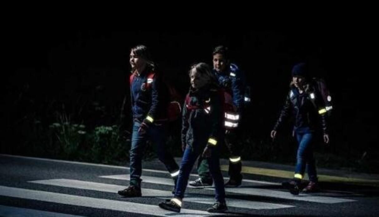 Відключення світла - як одягнути дитину, якщо на вулиці темно - поради батькам - 24 канал - Освіта Відключення світла - як одягнути дитину, якщо на вулиці темно - поради батькам - 24 канал - Освіта